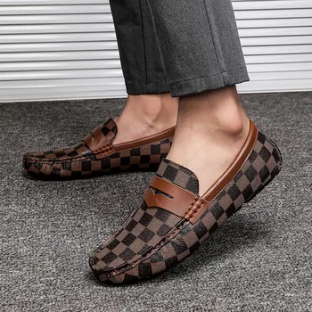 Moški Loafers Čevlji Mehko Krzno Človek Moccasins Usnjeni Čevlji za Mens Priložnostne Vožnjo Čevlji Britanski Stil Moški Modni Zdrsne na Stanovanja