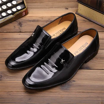 Moške poletje obleko business black delo čevlji za moške korejska različica poročni čevlji priložnostne čevlji non-slip oče je moška obutev